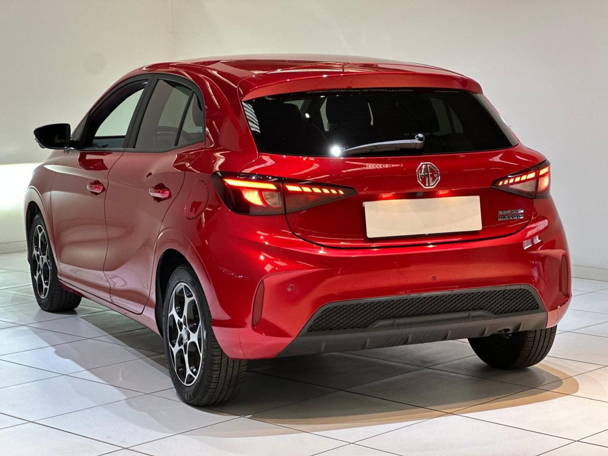 Mg MG3 1.5 hybrid+ Luxury auto (4)