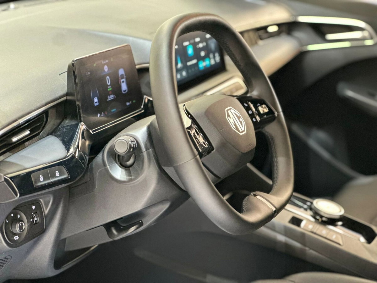 Mg MG3 1.5 hybrid+ Luxury auto (6)