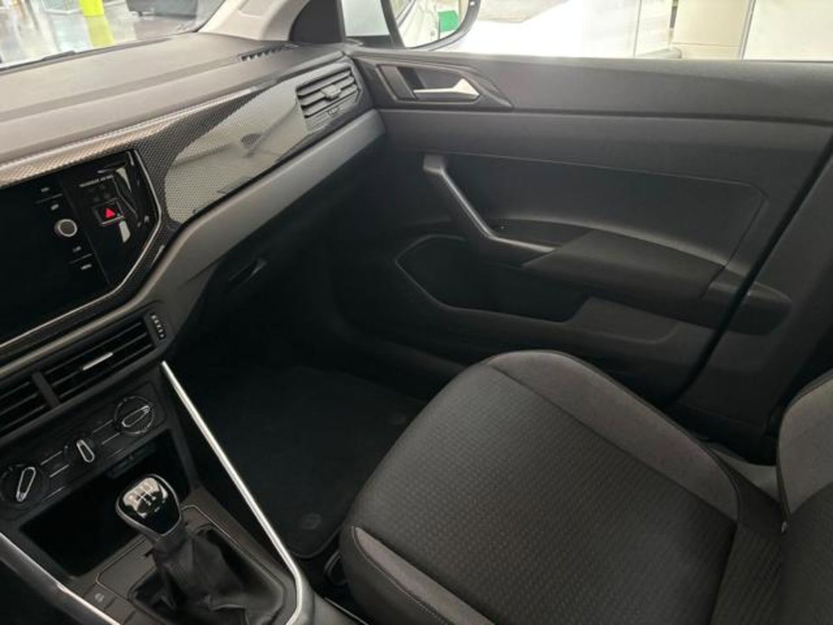 Volkswagen Taigo 1.0 tsi Life 95cv (12)