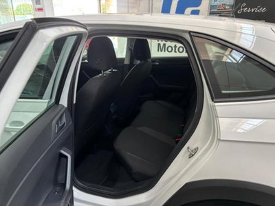 Volkswagen Taigo 1.0 tsi Life 95cv (9)