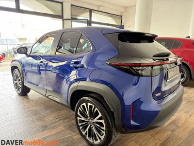 Toyota Yaris Cross 1.5 Hybrid 5p. E-CVT AWD-i Lounge (3)
