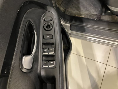 Kia Carens 1.7 CRDi 115 CV Stop&Go high tech (15)