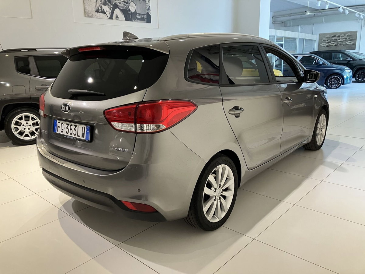 Kia Carens 1.7 CRDi 115 CV Stop&Go high tech (6)
