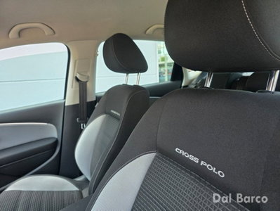 Volkswagen Polo Cross 1.2 TSI DSG BlueMotion Technology (10)