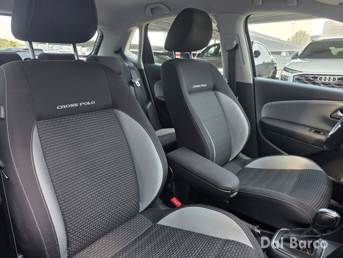 Volkswagen Polo Cross 1.2 TSI DSG BlueMotion Technology (20)