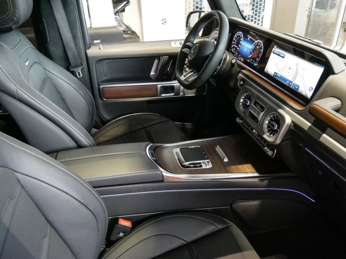 Mercedes-Benz Classe G AMG 63 585cv auto (13)