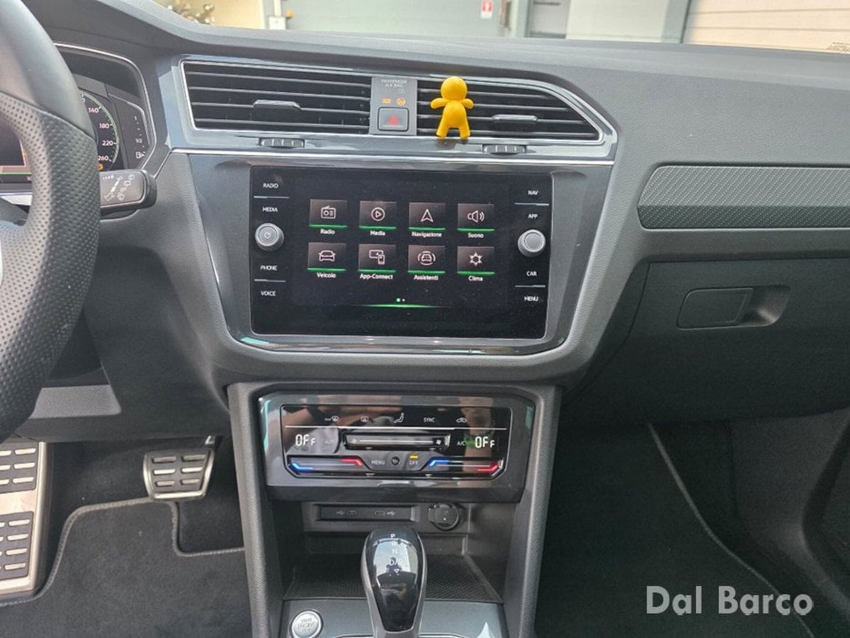 Volkswagen Tiguan Allspace 2.0 TDI SCR DSG 4MOTION Advanced BMT (17)