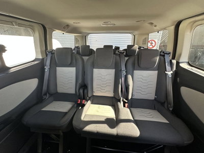 Ford Tourneo Custom 310 2.0 TDCi 130CV PC Titanium (10)