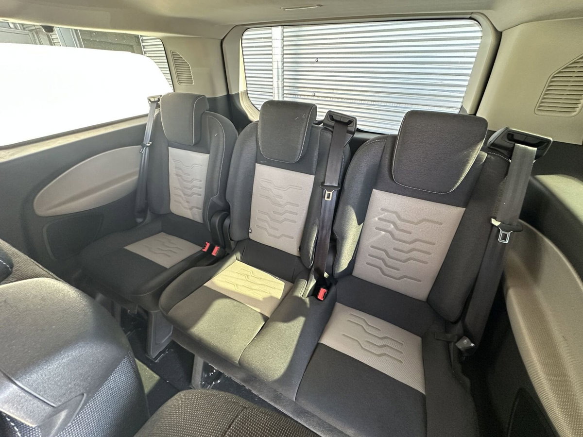Ford Tourneo Custom 310 2.0 TDCi 130CV PC Titanium (11)