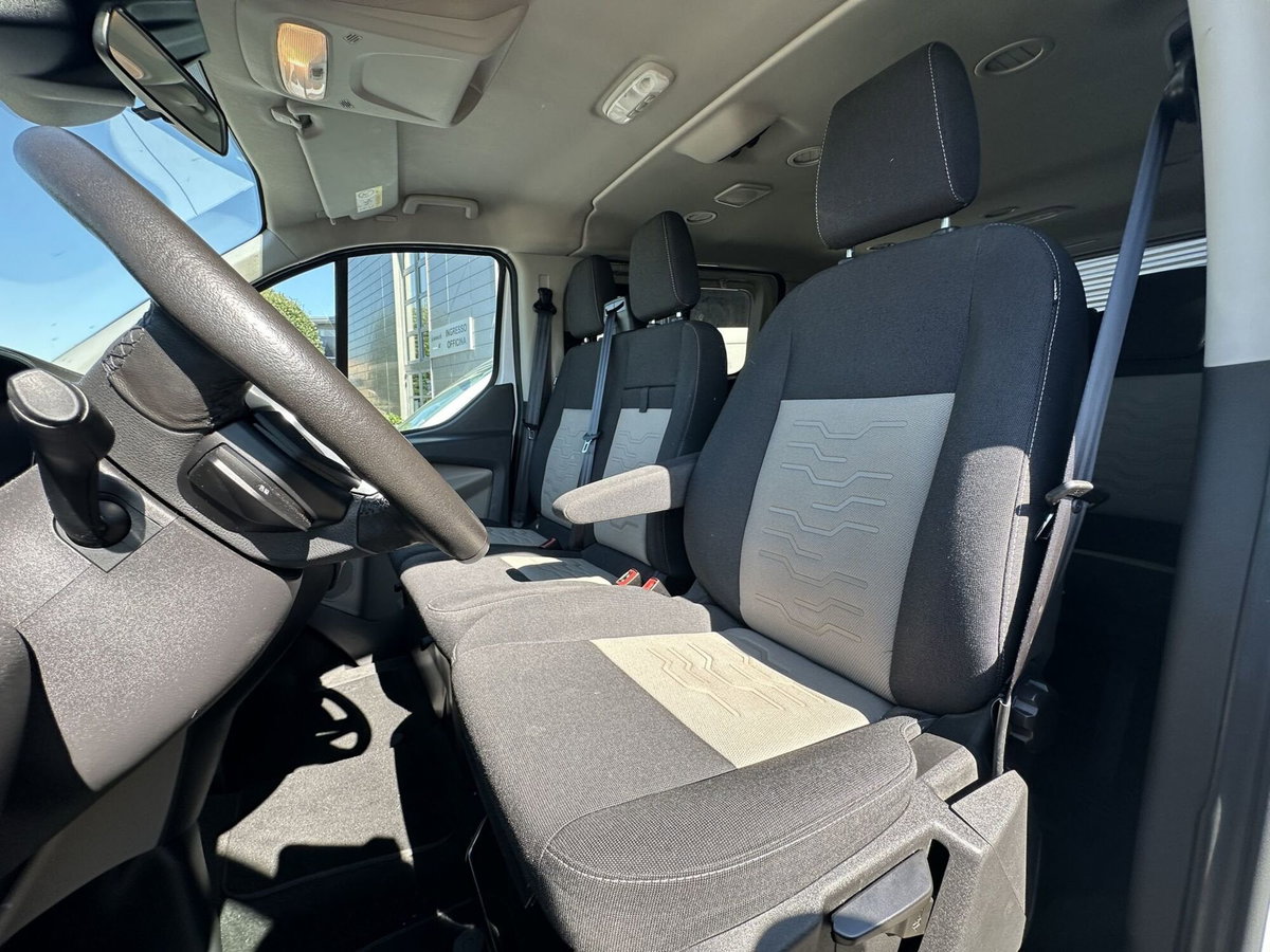 Ford Tourneo Custom 310 2.0 TDCi 130CV PC Titanium (4)