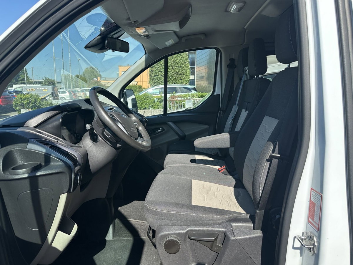 Ford Tourneo Custom 310 2.0 TDCi 130CV PC Titanium (5)