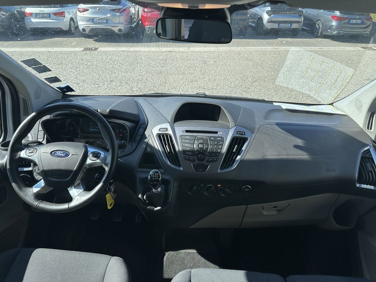 Ford Tourneo Custom 310 2.0 TDCi 130CV PC Titanium (6)
