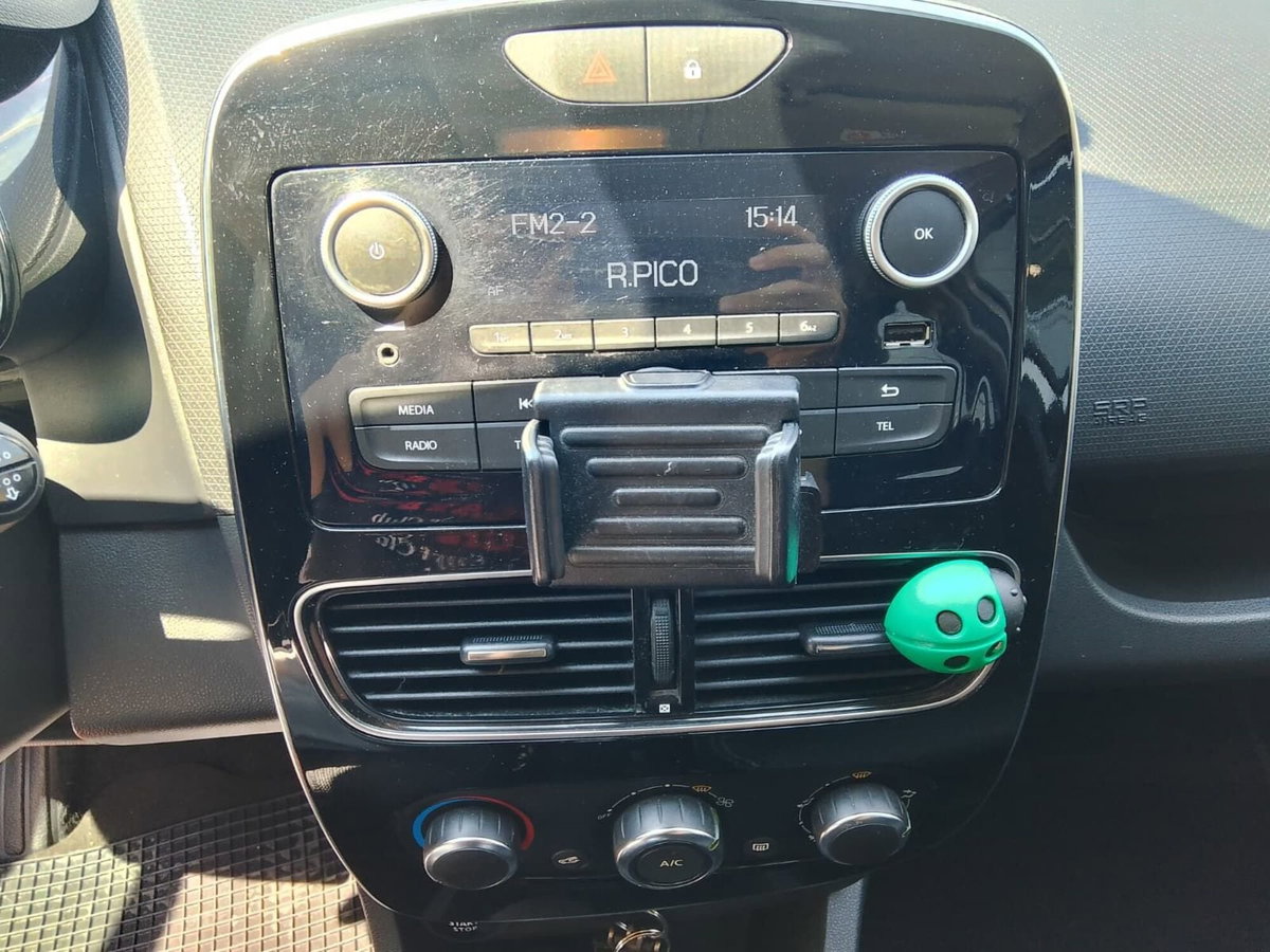 Renault Clio 1.2 75CV 5 porte Life (12)