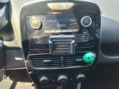 Renault Clio 1.2 75CV 5 porte Life (12)
