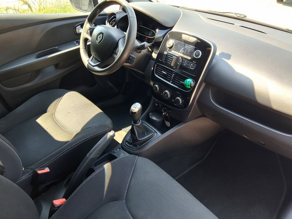 Renault Clio 1.2 75CV 5 porte Life (13)