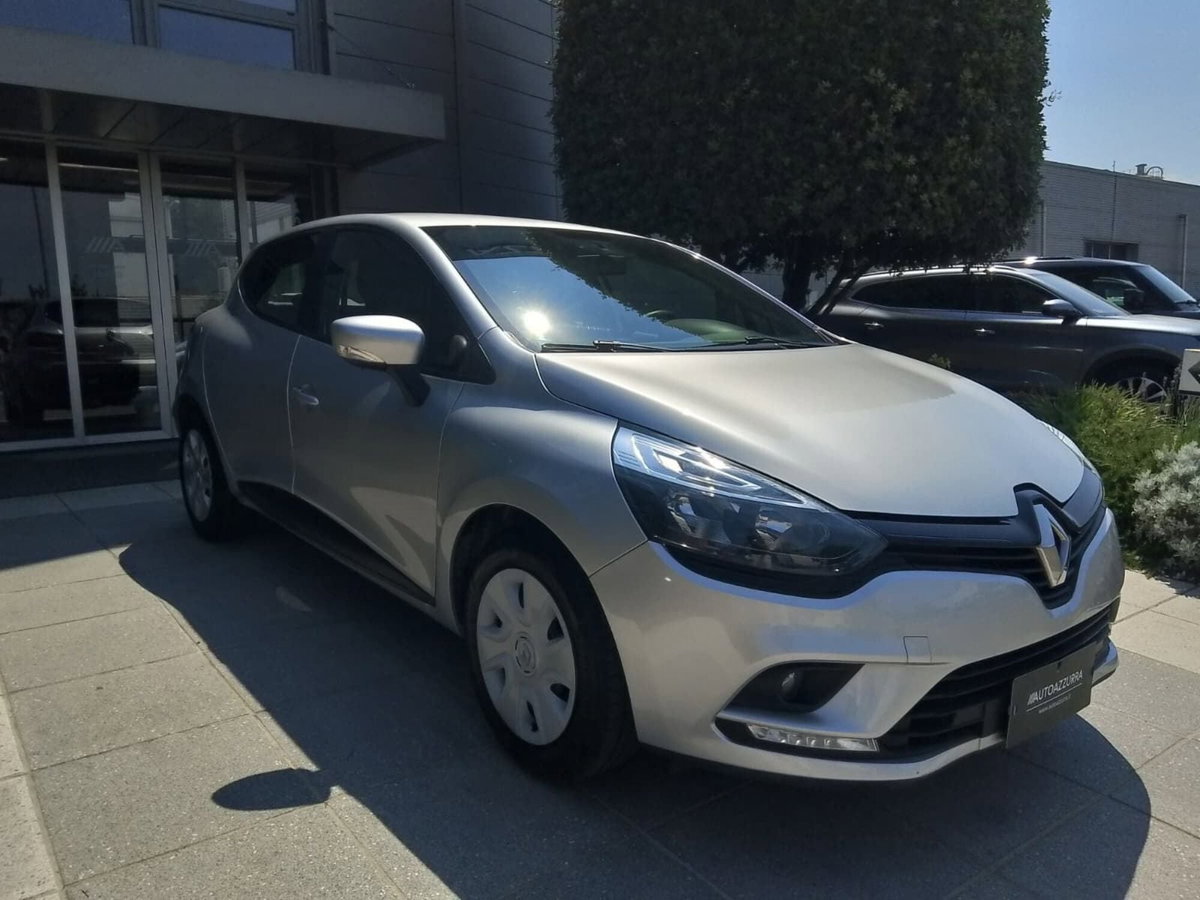 Renault Clio 1.2 75CV 5 porte Life (3)