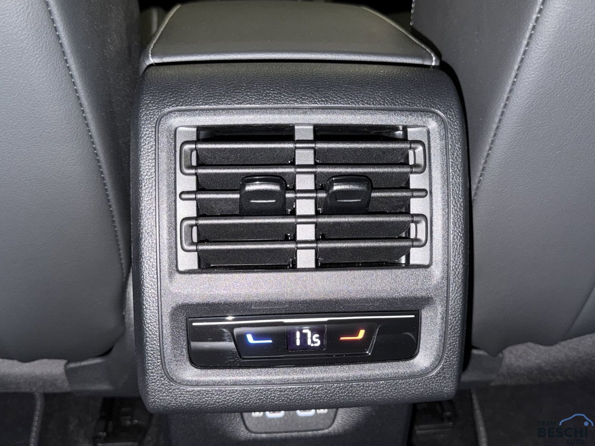 Volkswagen Golf 1.5 tsi Life 115cv (16)