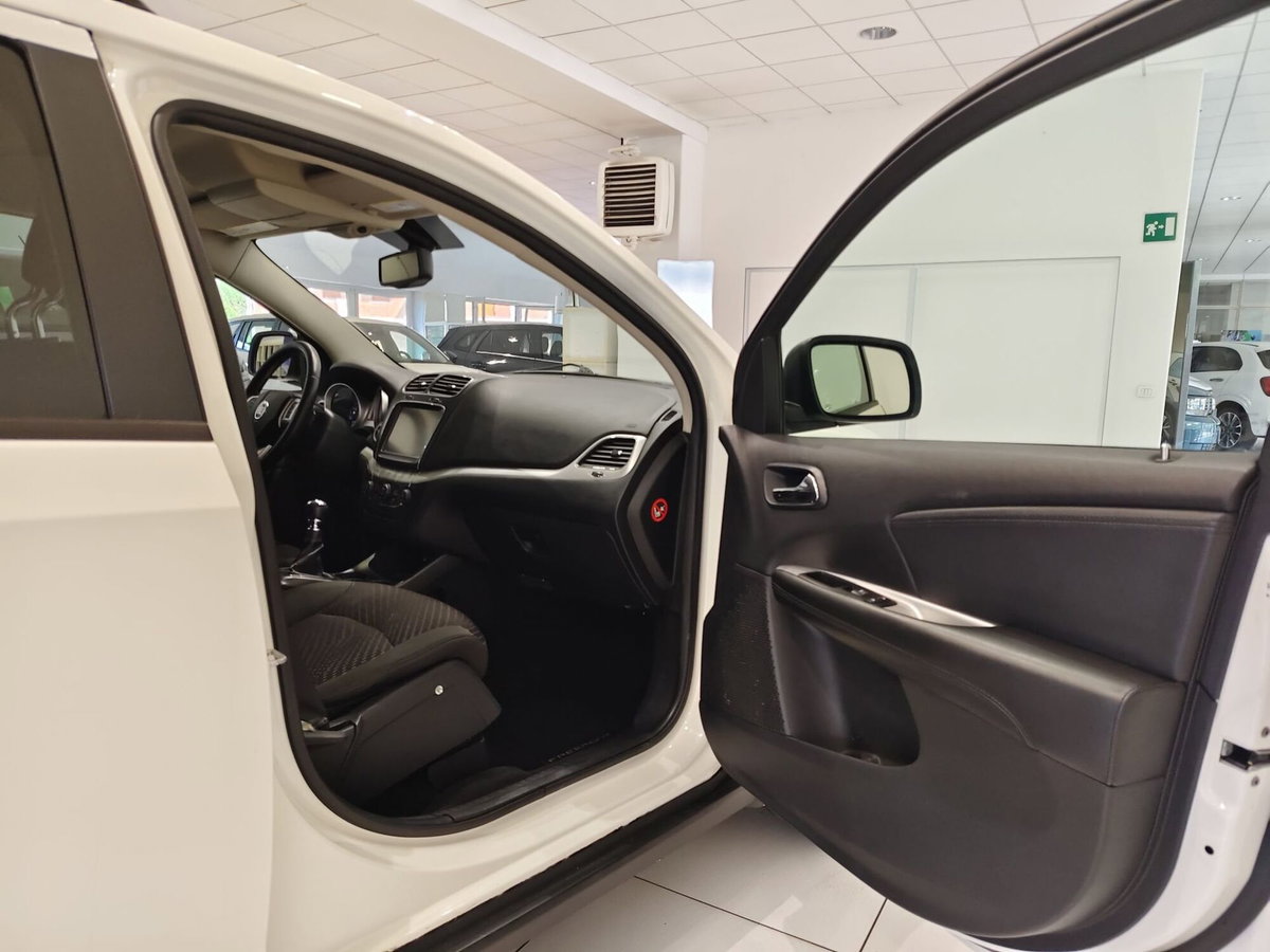 Fiat Freemont 2.0 Multijet 140 CV Lounge (9)