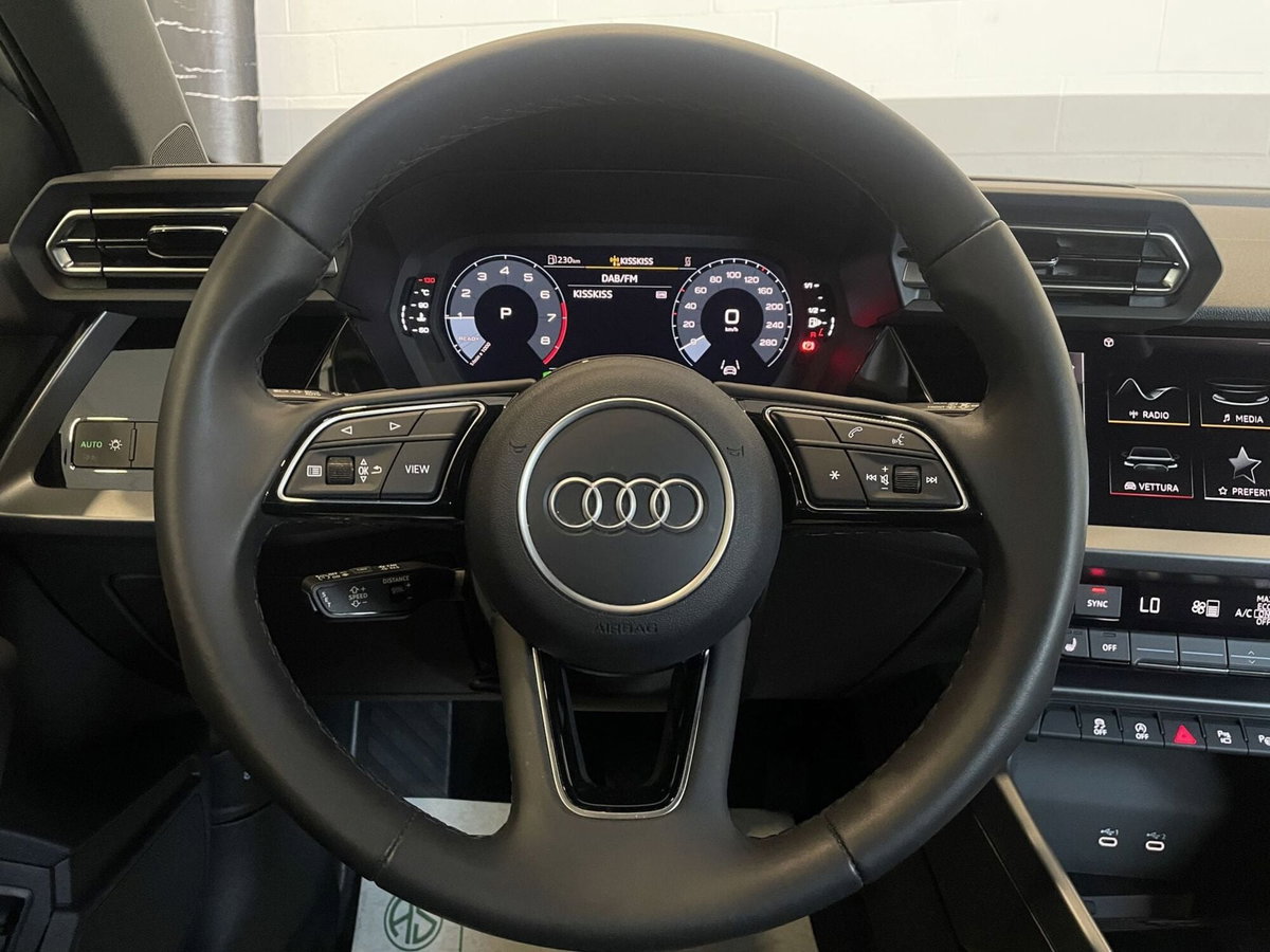 Audi A3 Sedan 35 TFSI S tronic Business (11)