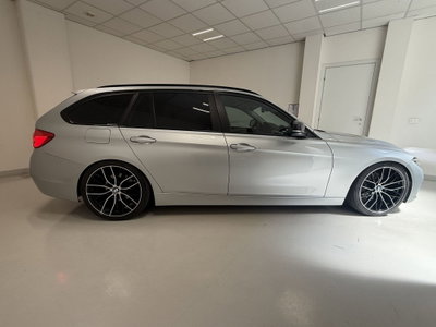 BMW Serie 3 Touring 318d  Business Advantage (17)