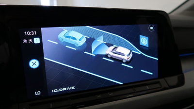 Volkswagen Golf 1.5 eTSI 130 CV EVO ACT DSG Life (13)