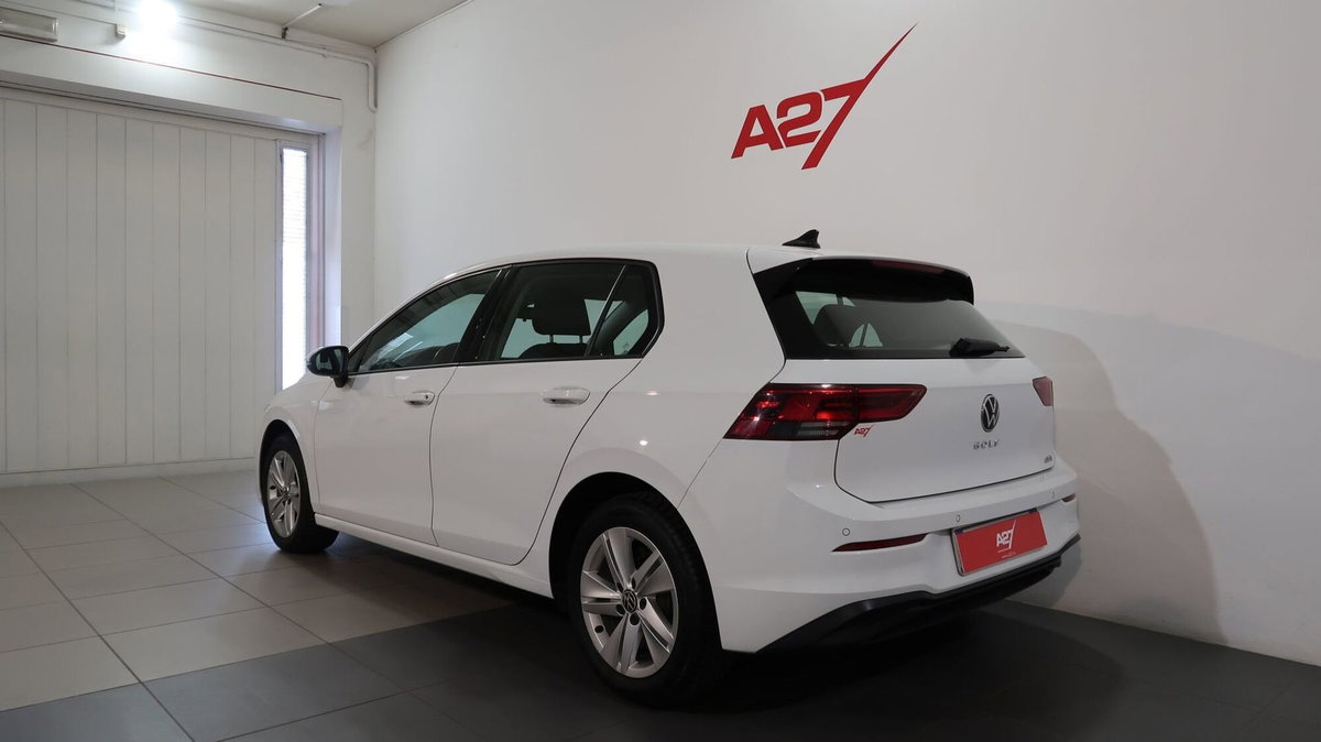 Volkswagen Golf 1.5 eTSI 130 CV EVO ACT DSG Life (6)
