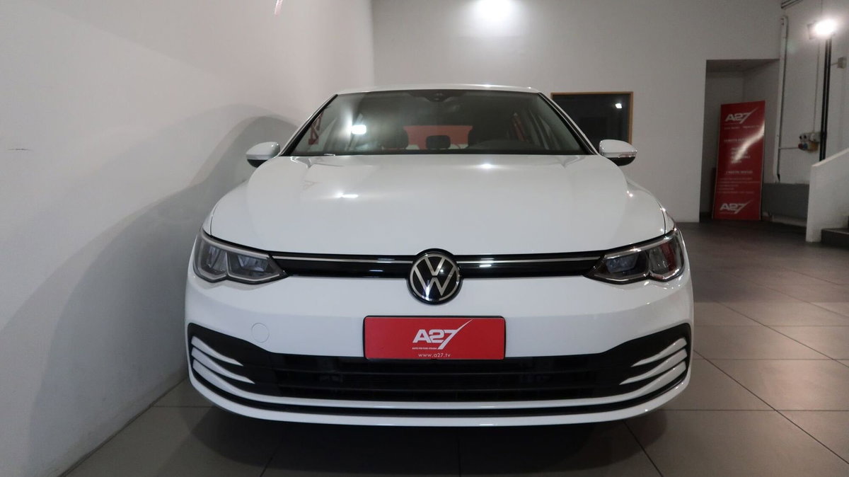 Volkswagen Golf 1.5 eTSI 130 CV EVO ACT DSG Life (8)