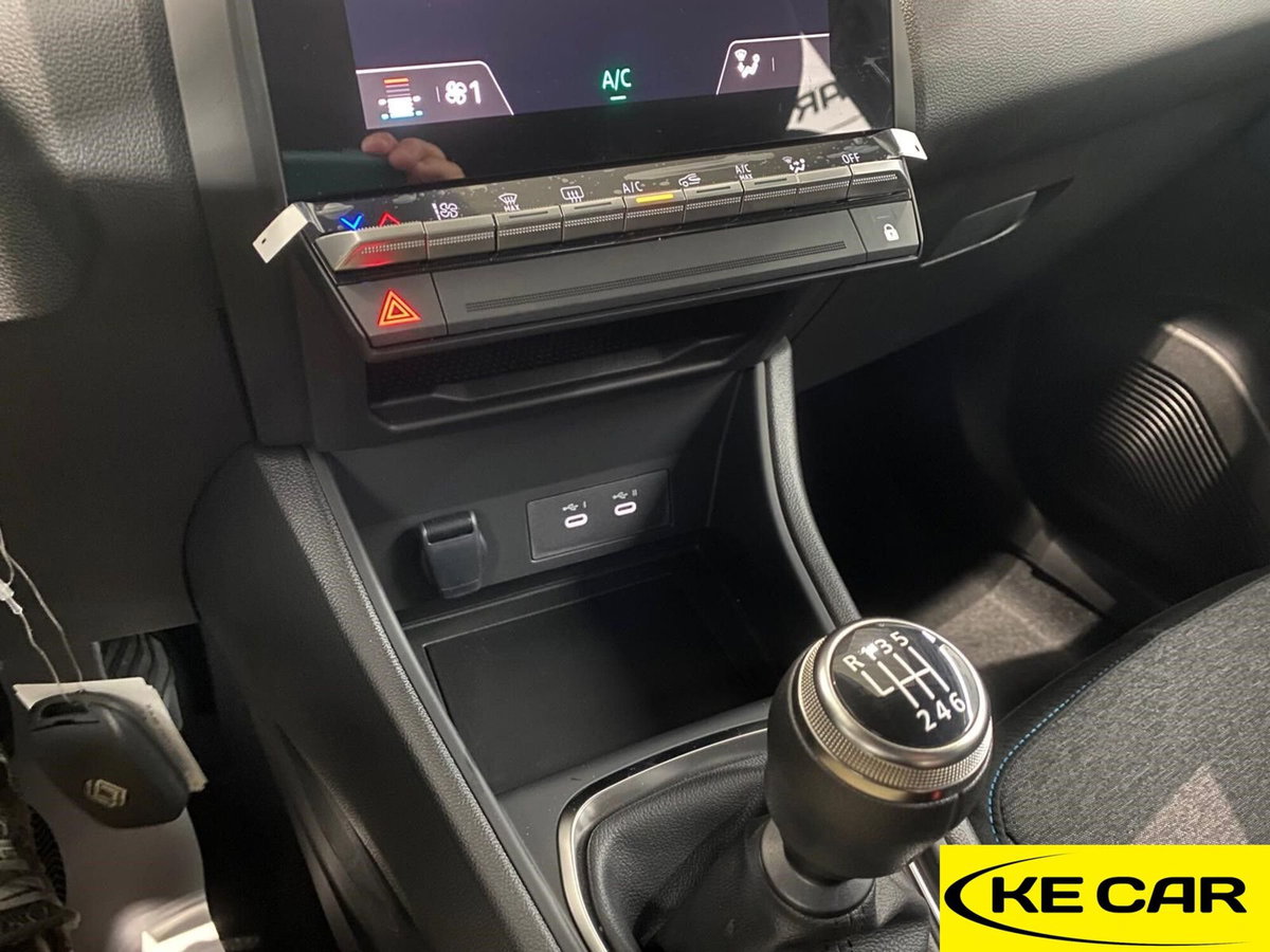 Renault Captur 1.2 eco-g Evolution 120cv (14)