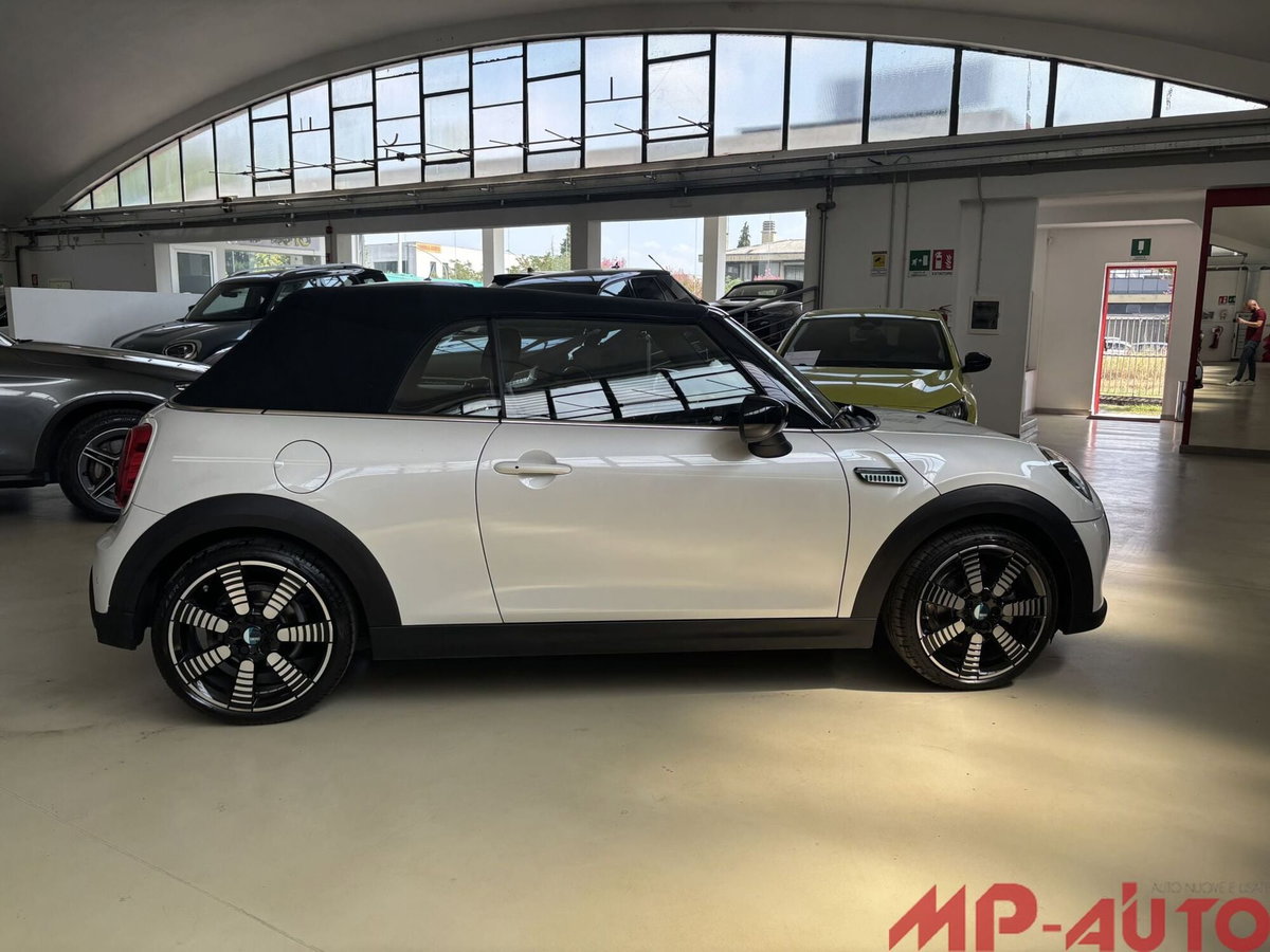 MINI Mini Cabrio 1.5 Cooper Resolute auto (3)