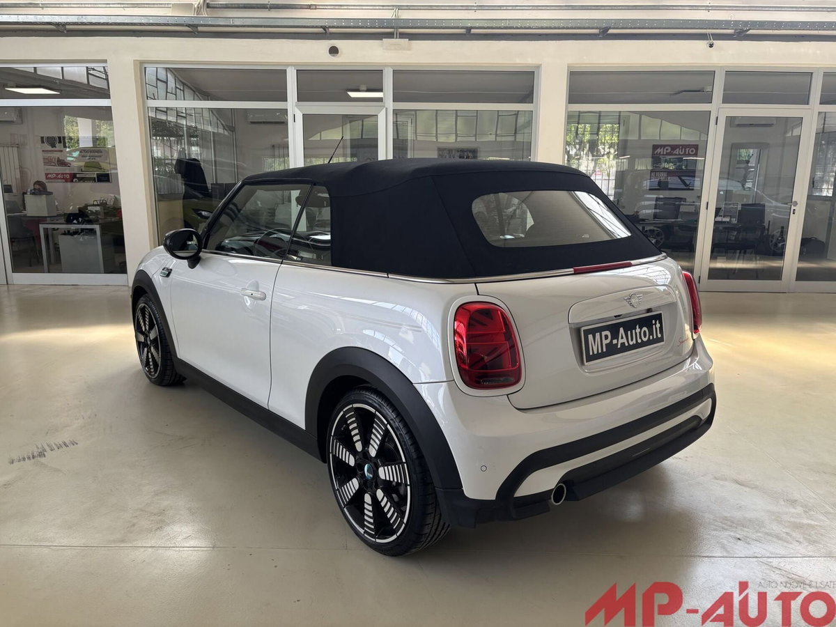 MINI Mini Cabrio 1.5 Cooper Resolute auto (7)