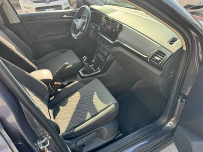 Volkswagen T-Cross 1.0 tsi Edition 115cv (9)