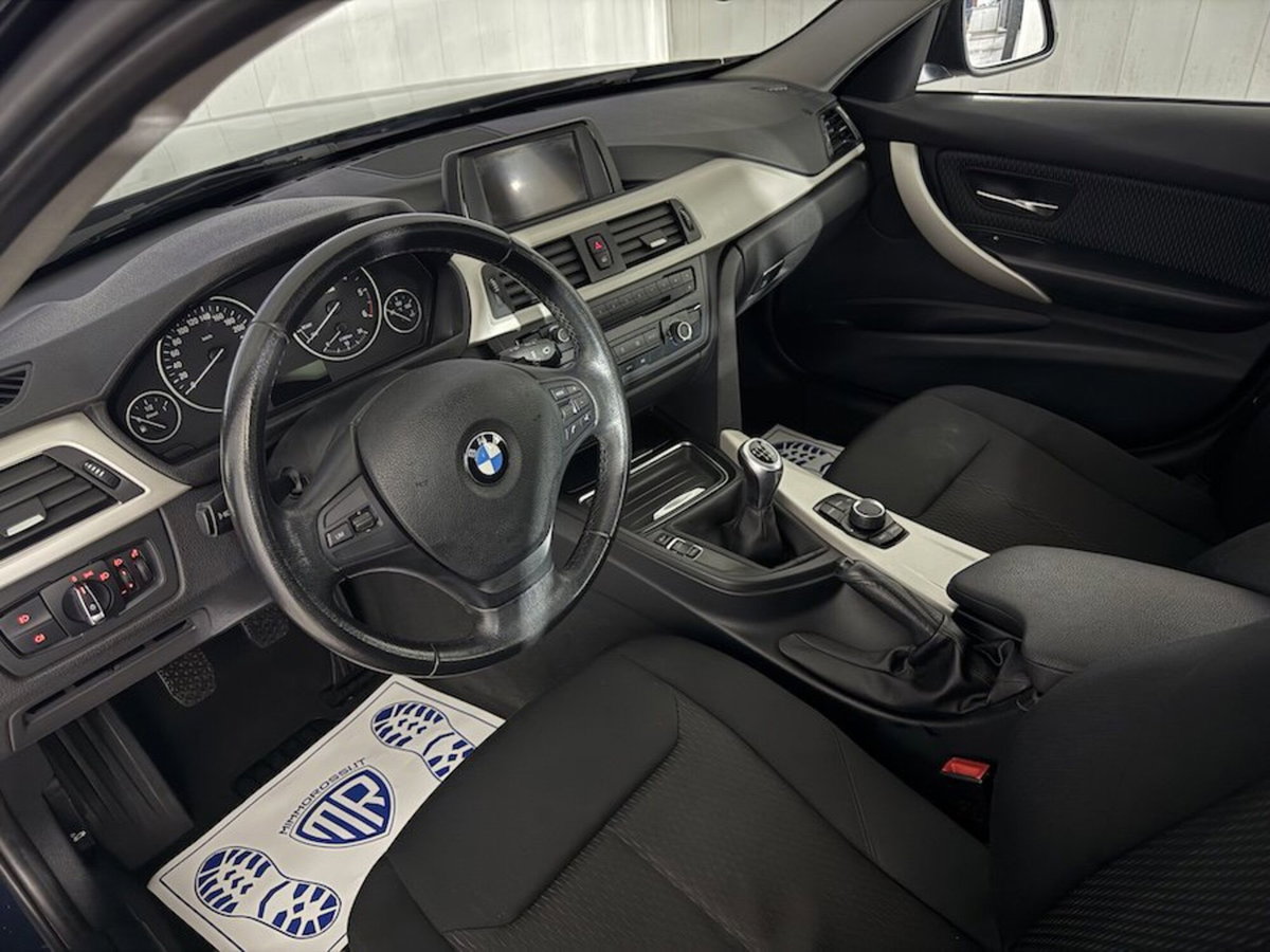 BMW Serie 3 Touring 316d (14)