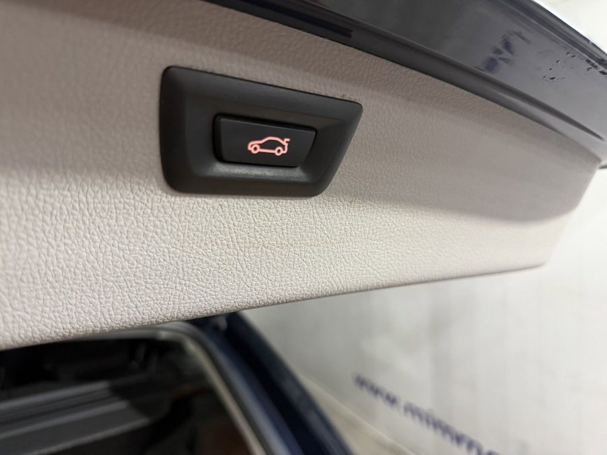 BMW Serie 3 Touring 316d (17)