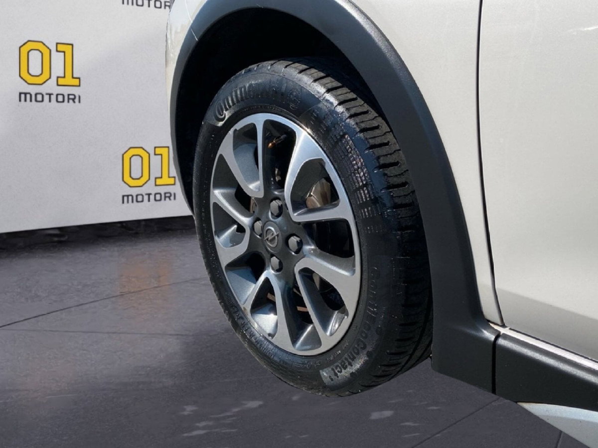 Opel Karl Rocks 1.0 73 CV (9)
