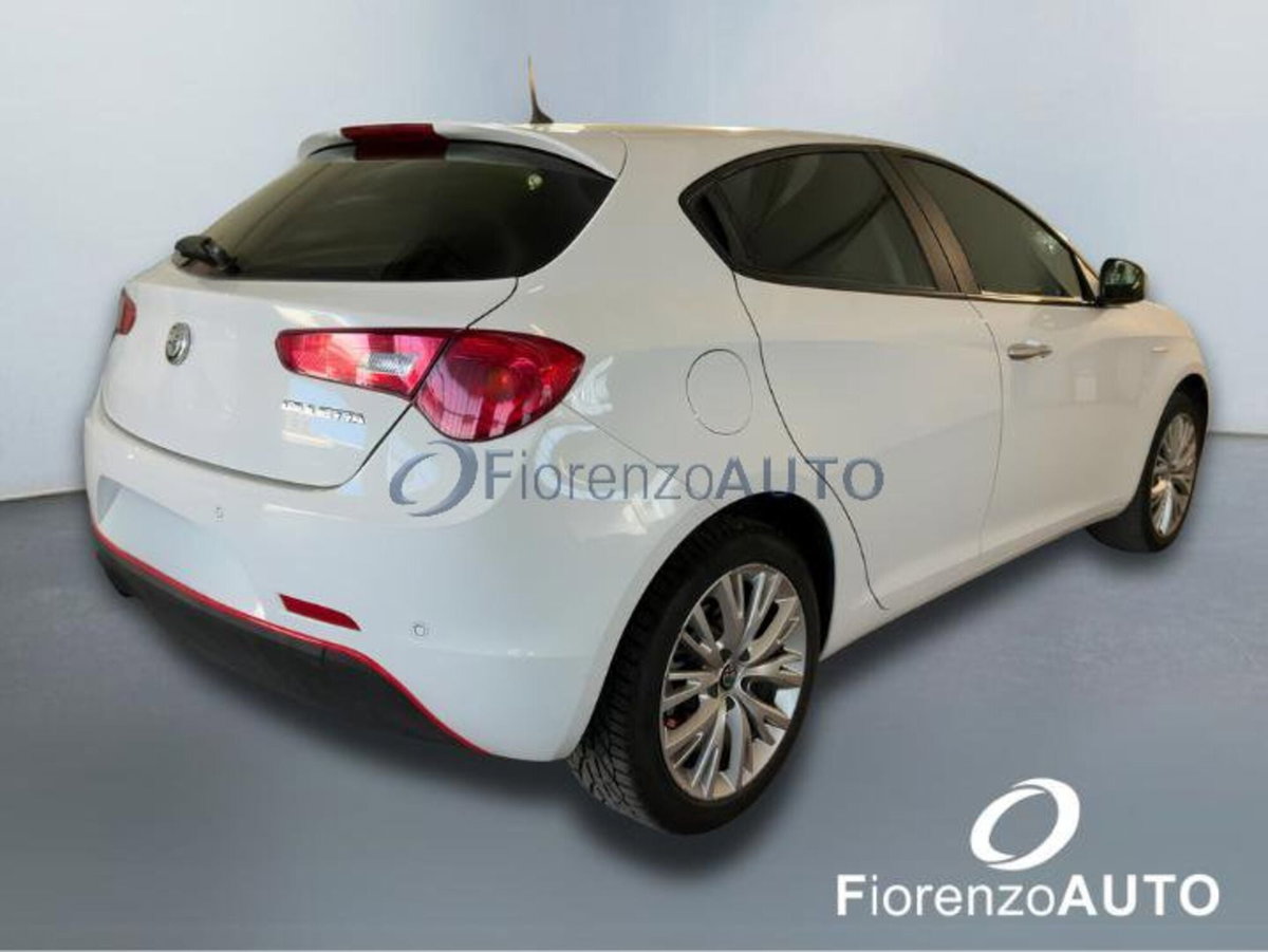 Alfa Romeo Giulietta 1.4 Turbo Distinctive 120cv (2)