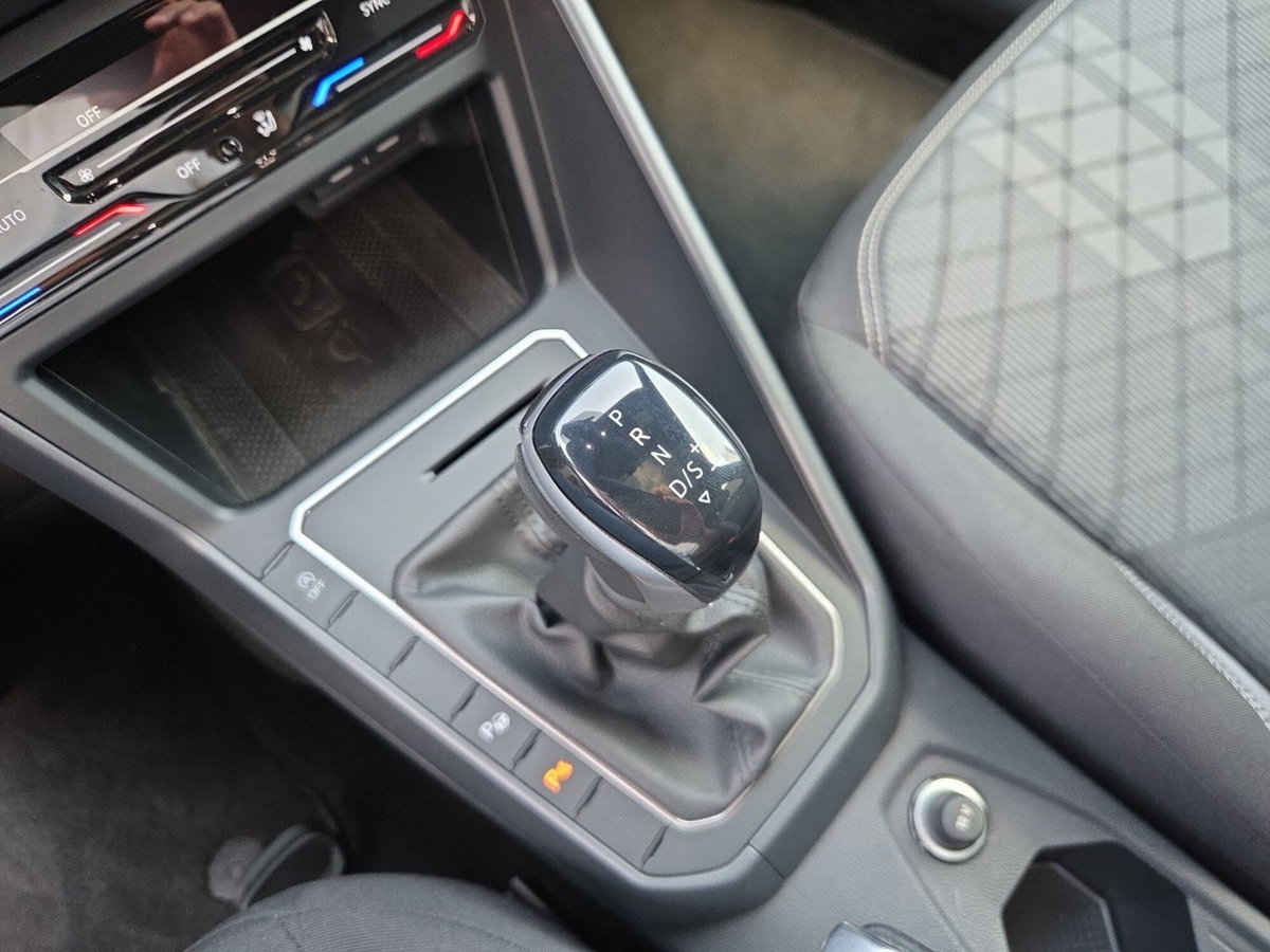 Volkswagen Taigo 1.5 tsi R-Line 150cv dsg (11)