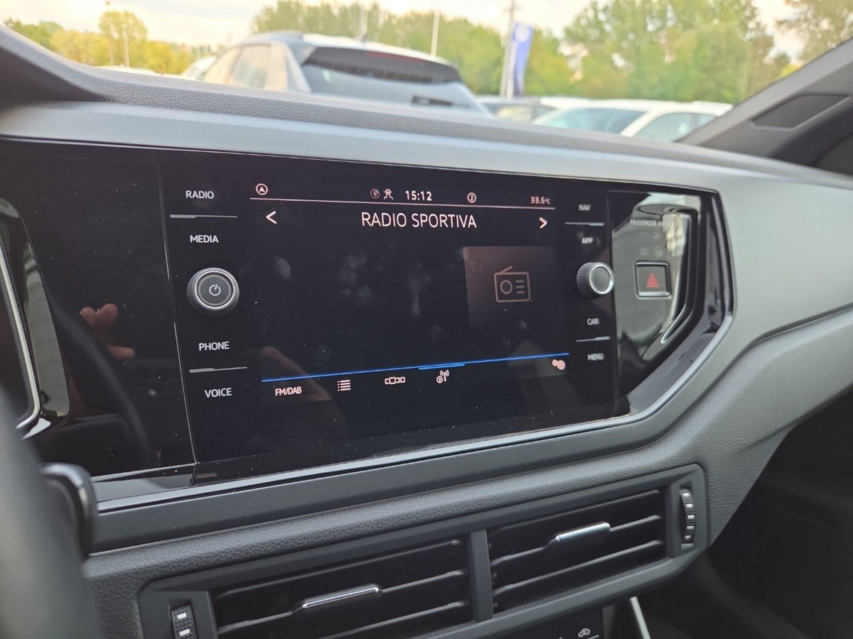 Volkswagen Taigo 1.5 tsi R-Line 150cv dsg (13)