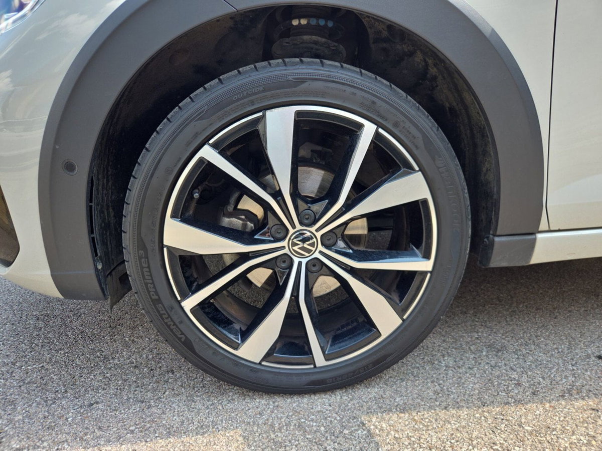 Volkswagen Taigo 1.5 tsi R-Line 150cv dsg (7)