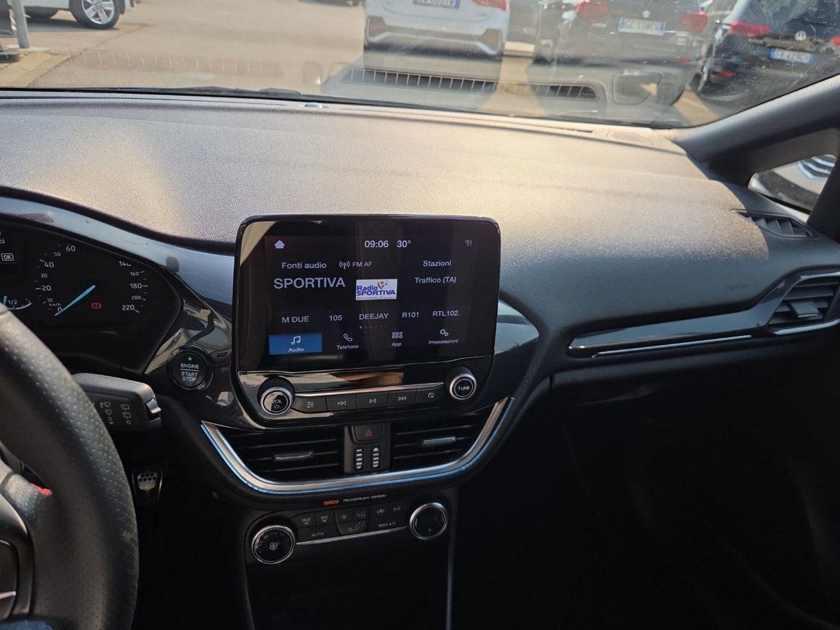 Ford Fiesta 1.5 EcoBlue 5 porte ST-Line (13)
