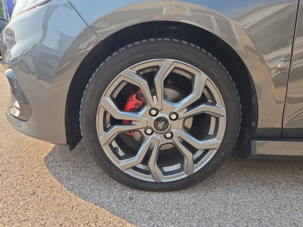 Ford Fiesta 1.5 EcoBlue 5 porte ST-Line (7)