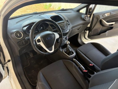 Ford Fiesta 1.4 3 porte Bz.- GPL (10)