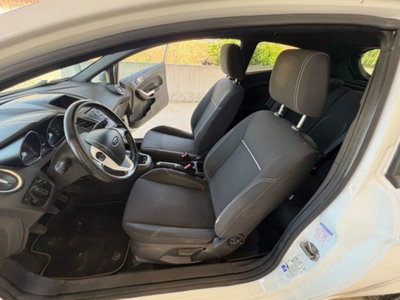 Ford Fiesta 1.4 3 porte Bz.- GPL (13)