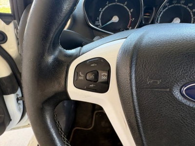 Ford Fiesta 1.4 3 porte Bz.- GPL (16)