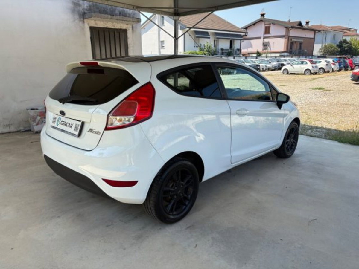 Ford Fiesta 1.4 3 porte Bz.- GPL (6)