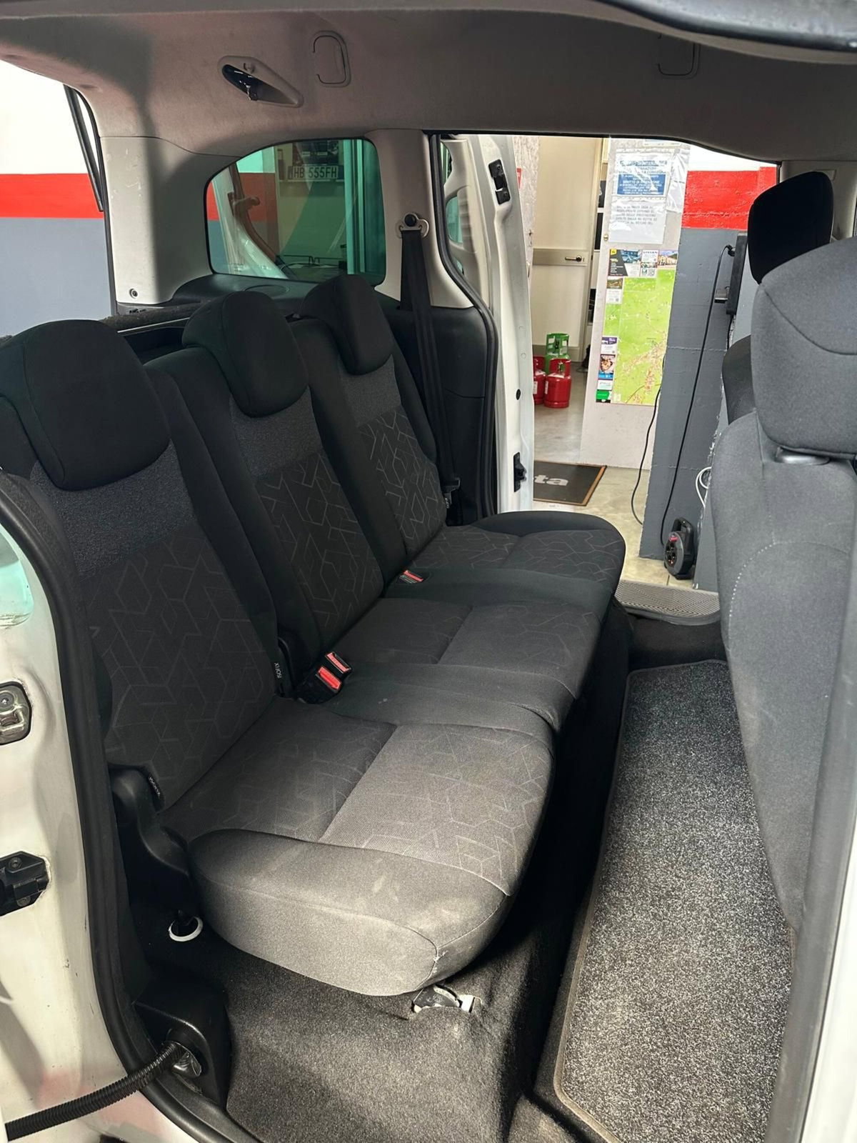 Peugeot Partner BlueHDi 120 S&S Active (16)