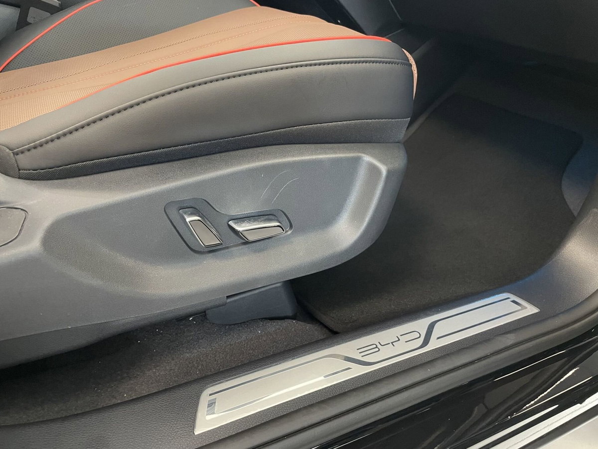 Byd Seal U DM-i 1.5 phev Boost 2wd (17)