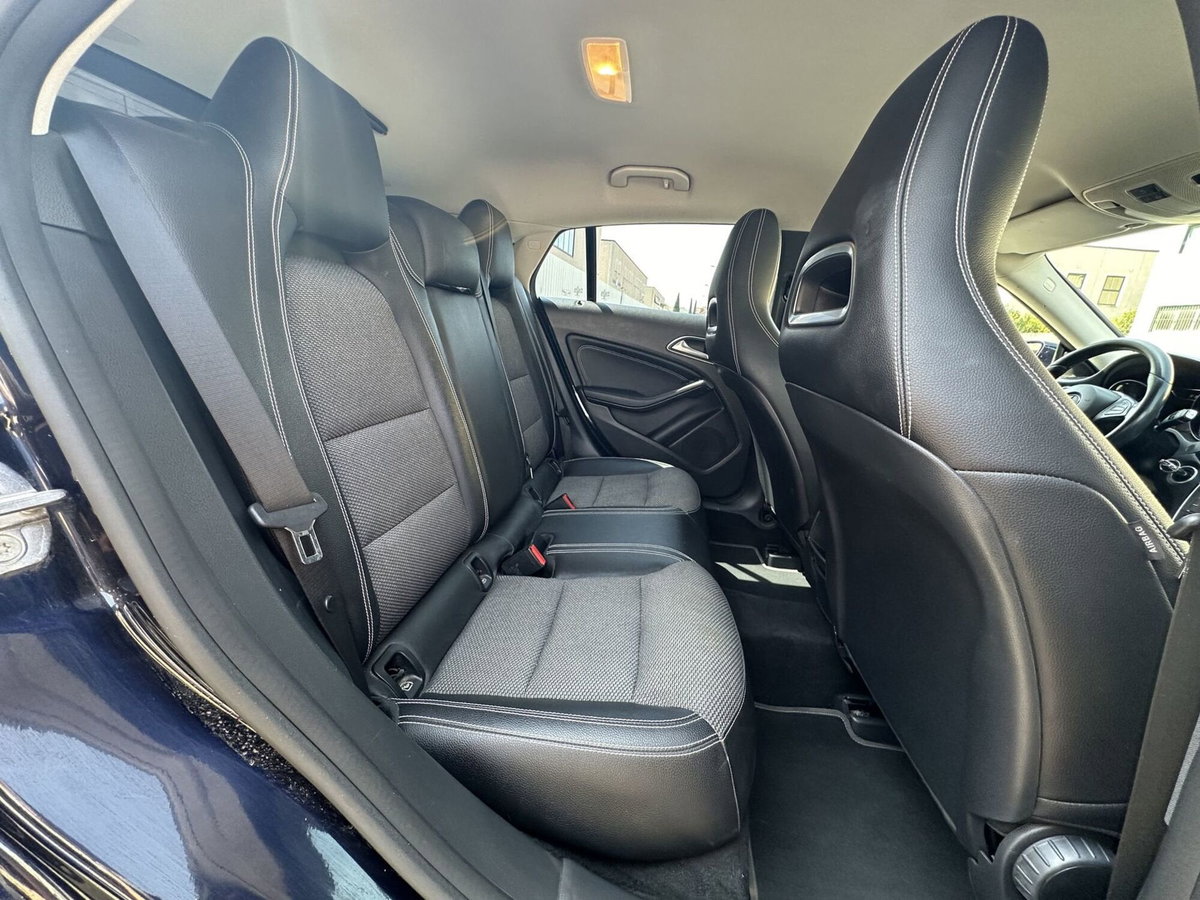 Mercedes-Benz CLA 200 d Automatic Executive (15)