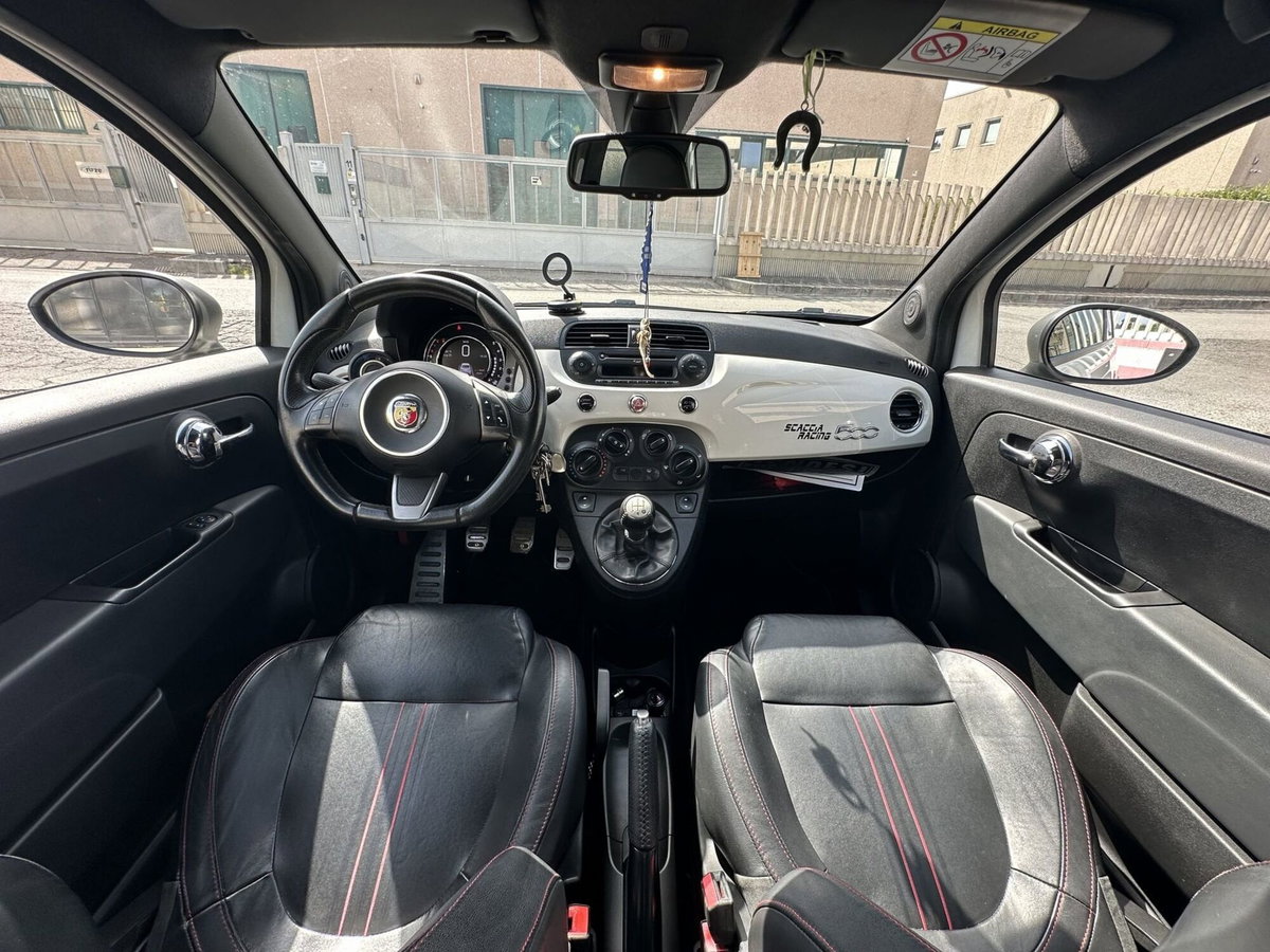 Abarth 500 1.4 Turbo T-Jet (12)