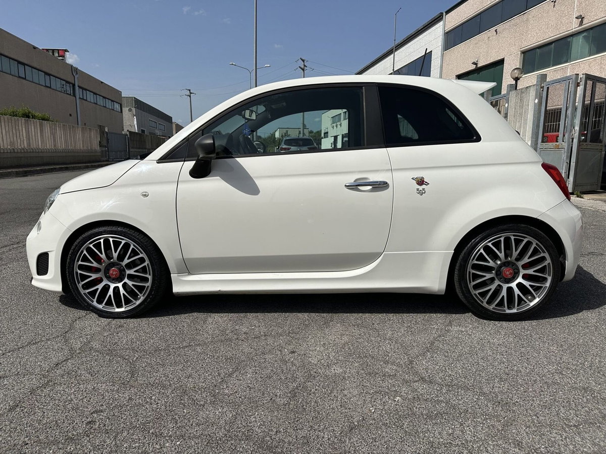 Abarth 500 1.4 Turbo T-Jet (3)
