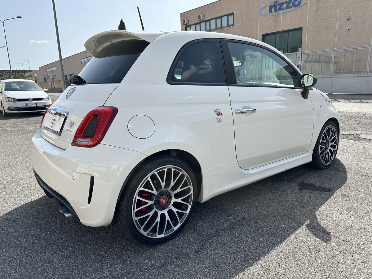 Abarth 500 1.4 Turbo T-Jet (6)